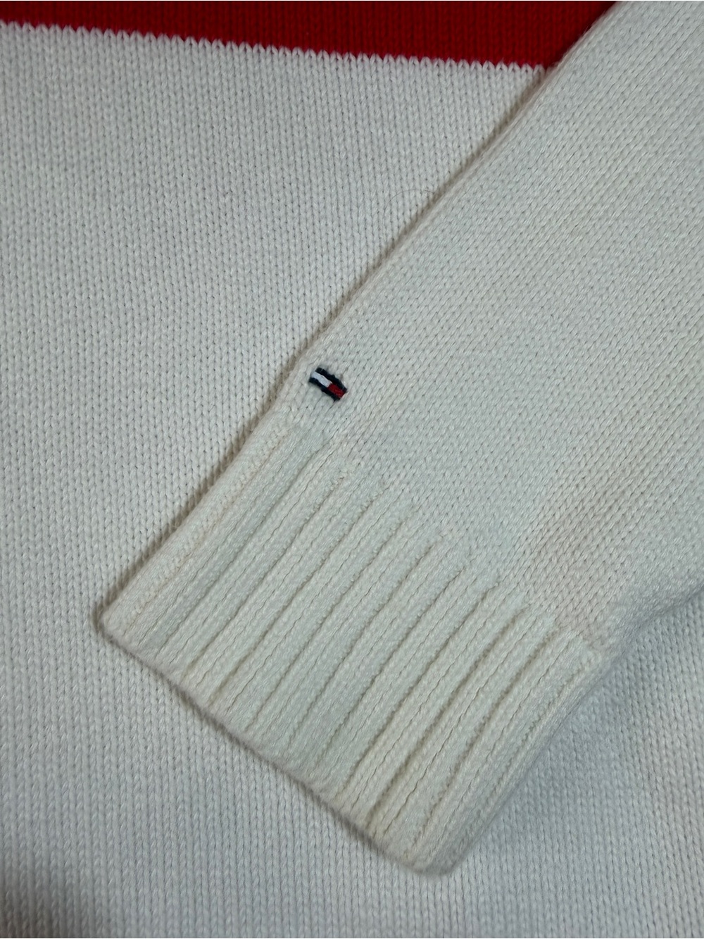 Tommy Hilfiger White Crewneck Sweater with Red & Navy Block - Picture 2 of 13